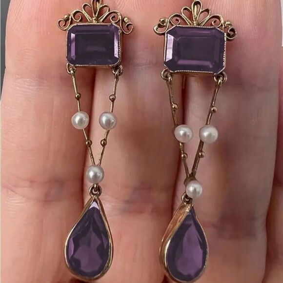 💜 NEW Elegant Gold Earrings with Purple crystals & Pearl Dangle Earrings 💜 - Picture 7 of 7